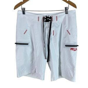 Respect Your Universe RYU Mens Athletic Shorts‎ Med White Nylon Spandex Stretch
